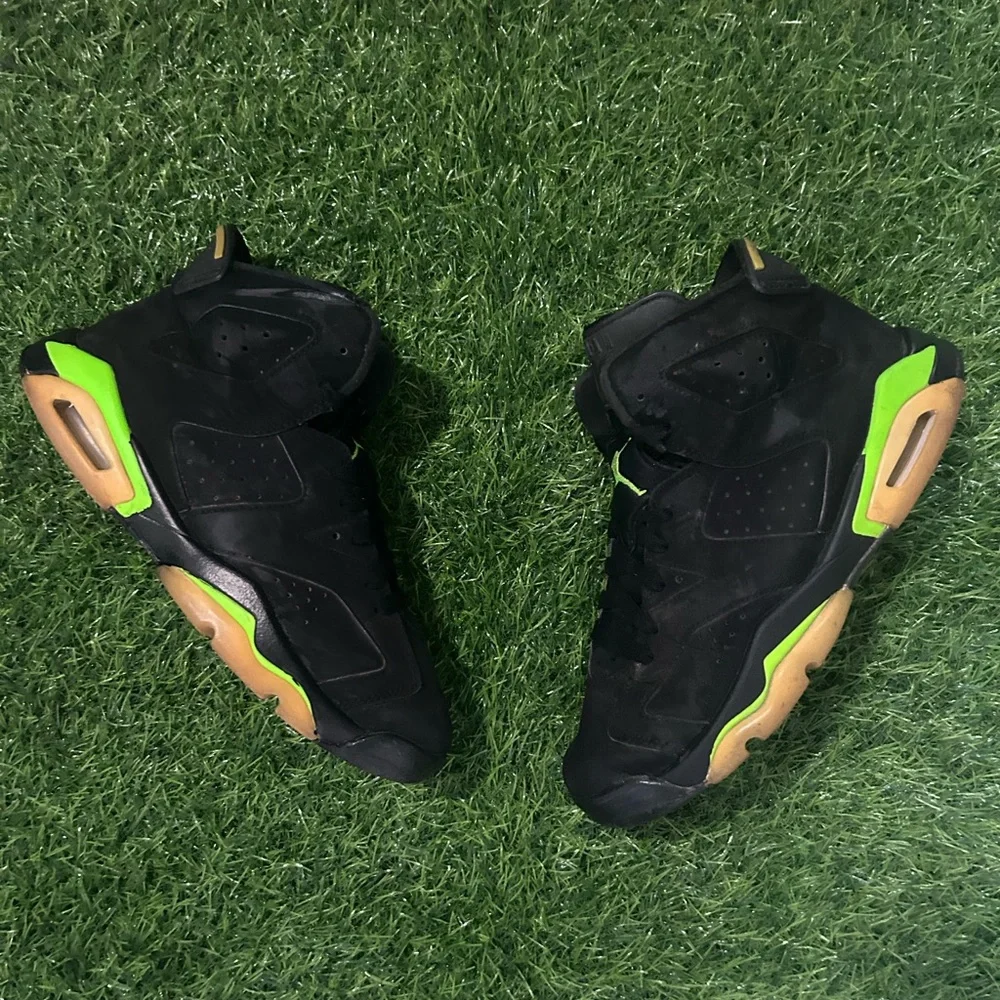 Air Jordan 6 Electric Green Size 7Y GS Used No Box